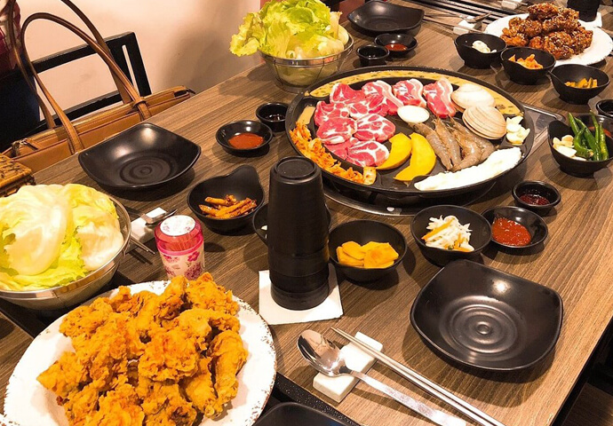 So, if you want to eat Korean food once in a while, by all means, come and visit "SOMAC."