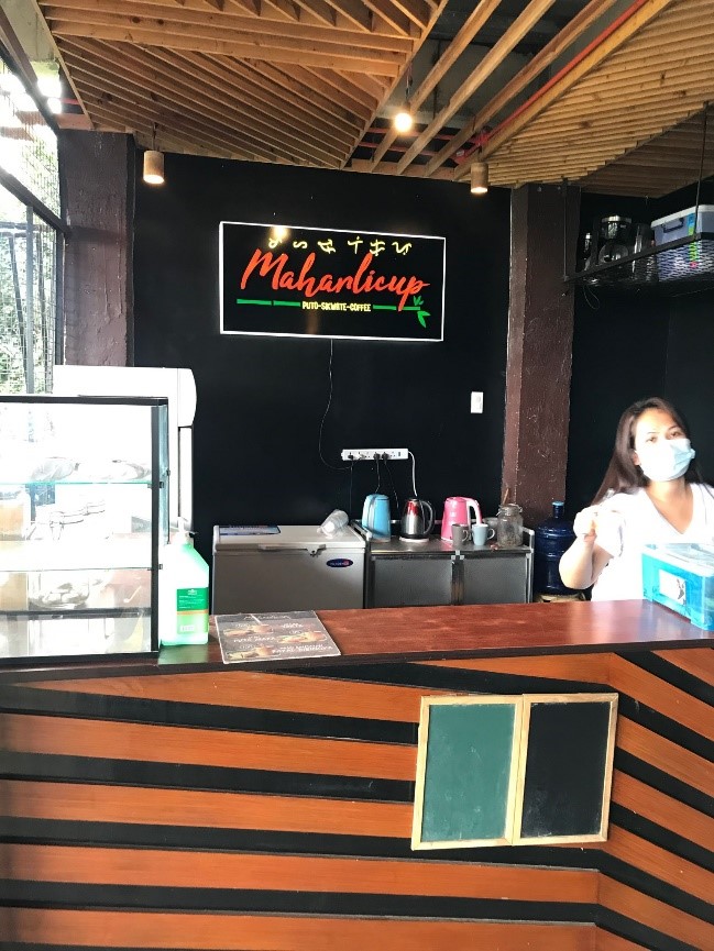 Maharlicup, one of the pioneering restaurants of this building, is now competed with a lot of other restaurants that offer varieties of menu.

Click here for store information!
https://cebu-sakura.com/en/column/selections_article/index/232/
