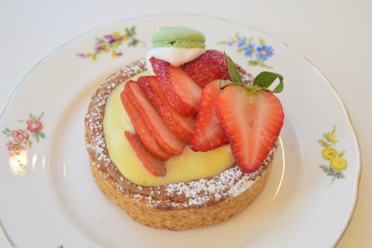 Strawberry Tart (P250)