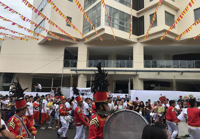  (Let's check the city streets again.)
Sinulog feels when watching the performers dance and march while their respective bands play for them!

