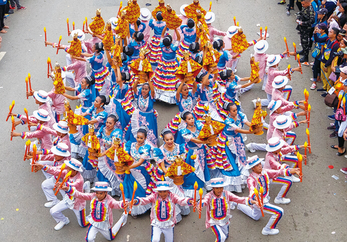 セブ島中が熱狂に包まれる！フィリピン 最大の お祭り シヌログフェスティバル