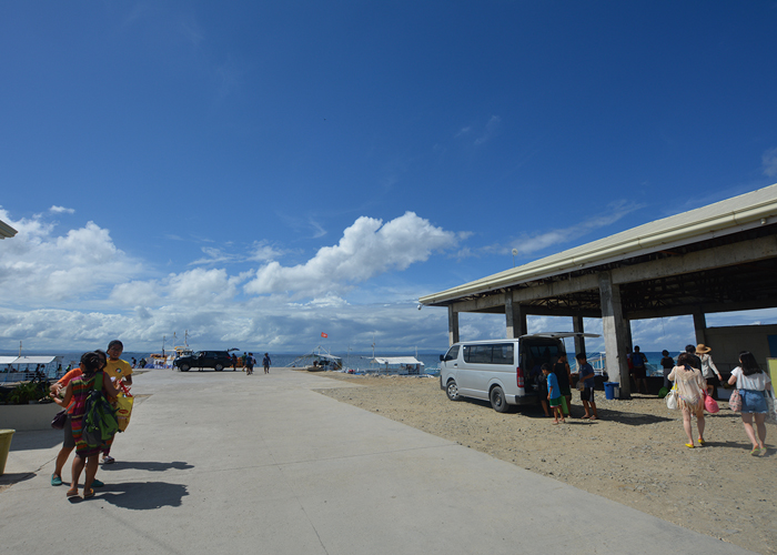 The spreading blue seas, spotted with hot spots〜 To the southernmost tip of Mactan Island, Cordova〜