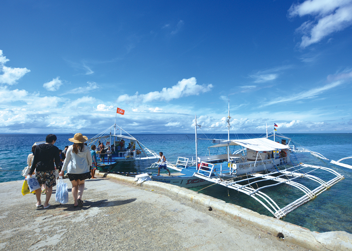 The spreading blue seas, spotted with hot spots〜 To the southernmost tip of Mactan Island, Cordova〜