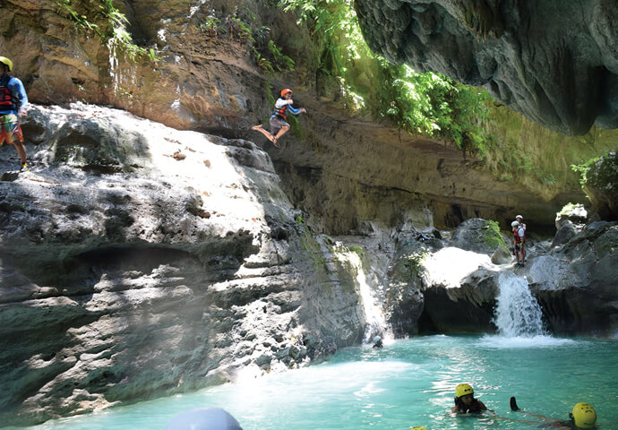 Experience the breathtaking nature of Cebu. Experience the thrill of canyoning!