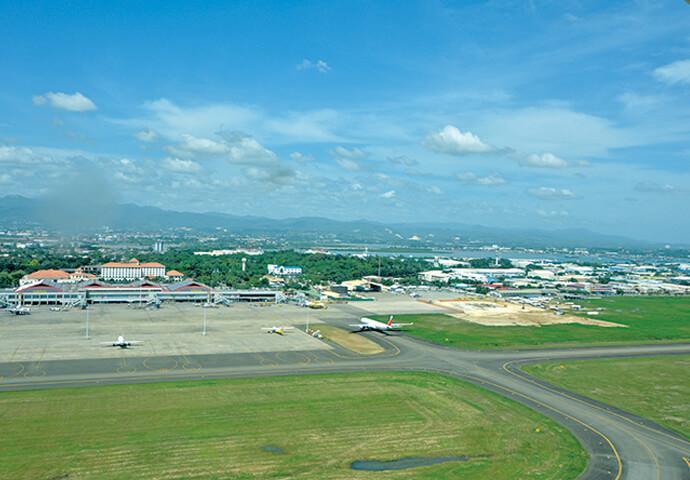 Fly a plane like you've always wanted to! The amazing experience of seeing  Cebu from the sky! Kids,