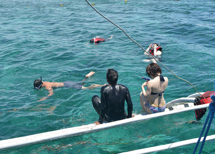 The spreading blue seas, spotted with hot spots〜 To the southernmost tip of Mactan Island, Cordova〜