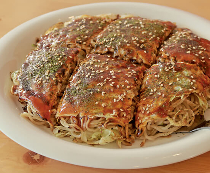 Hiroshima style Okonomiyaki P345