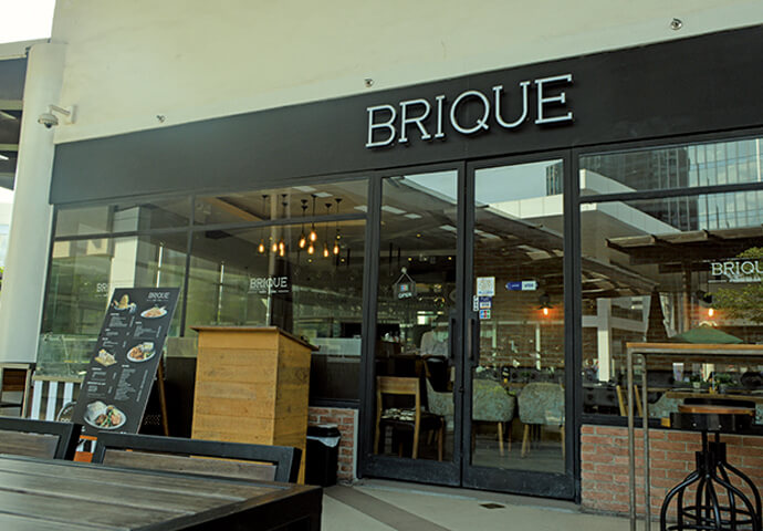 Brique Modern Kitchen