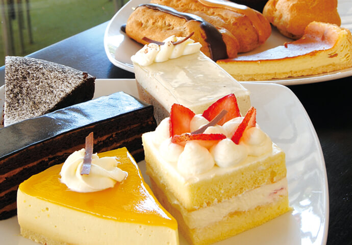 Some ingredients are imported from Japan. Come Fujinoya if you miss Japanese sweets!