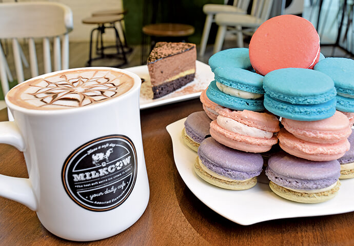 Macarons, hot chocolate, & slices of "Choffee"