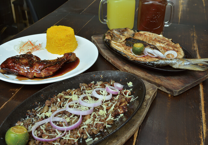 Do not miss out on their Grilled Chicken (P108), Bangus (P178) and Sisig (P138).