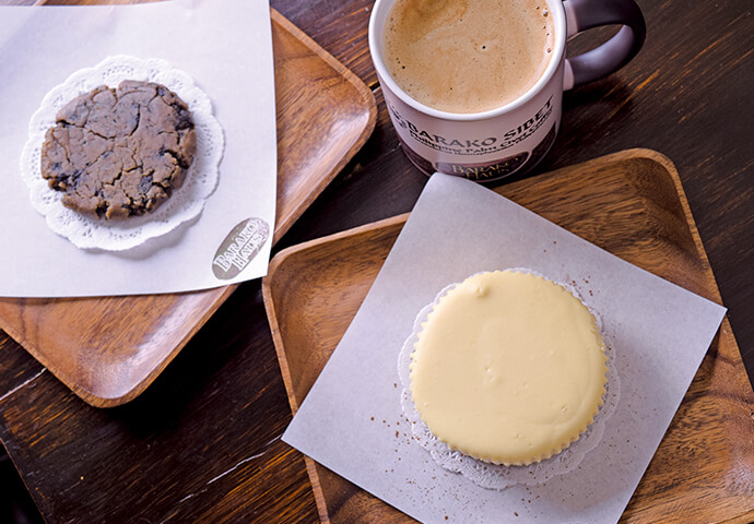Cheesecake (P95), Oreo cookie (25), and Barako coffee (P85)