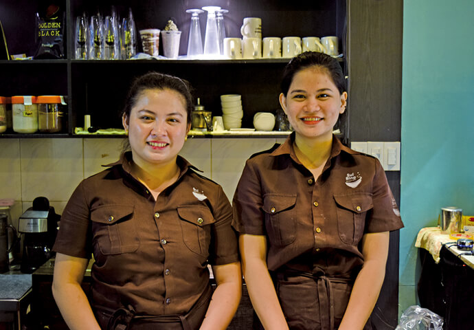 We warmly serve you with our cool desserts!