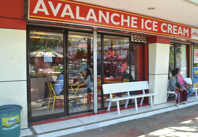 Avalanche Ice Cream Shop 